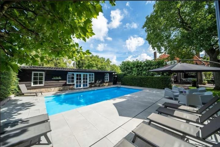 Hush Bed & Breakfast Helmond Exteriör bild